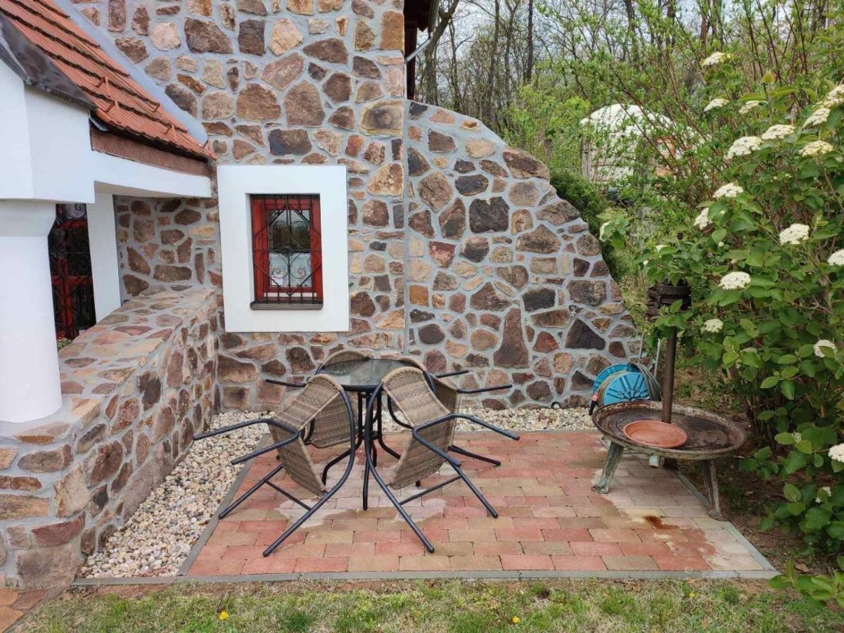 Szent Orbán Vendégház Abrahamhegy Exterior foto